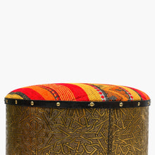 Charger l'image dans la galerie, Comfortable_chair