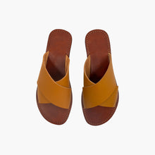 Carica l'immagine nel visualizzatore di Gallery, Sandali artigianali da uomo in pelle cuoio con fasce incrociate