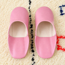 Carica l'immagine nel visualizzatore di Gallery, Women's Moroccan Leather Babouche Slippers