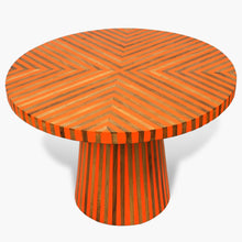Charger l'image dans la galerie, moroccan_wood_table
