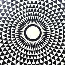 Load image into Gallery viewer, moroccan_zellij_table