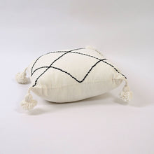 Load image into Gallery viewer, Beni ourain berber Pillow - Handmade Embroidered Moroccan