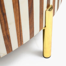 Load image into Gallery viewer, table_with_gold_legs