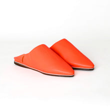 Carica l'immagine nel visualizzatore di Gallery, Pantofole artigianali da donna marocchine Belgha – Ballerine a punta in pelle