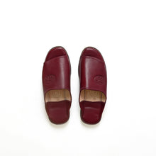 Carregar imagem no visualizador da galeria, Authentic Handmade Moroccan Babouche Slippers with Open Toe Box
