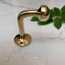Carregar imagem no visualizador da galeria, Luxury Moroccan Brass Bathroom Accessories Set - 5 Piece High-Quality Handcrafted Collection

