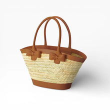 Carica l'immagine nel visualizzatore di Gallery, Elegant Handcrafted Palm Leaf Tote Bag for Women with Eco-Leather Trim
