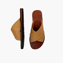 Carica l'immagine nel visualizzatore di Gallery, Sandali artigianali da uomo in pelle cuoio con fasce incrociate
