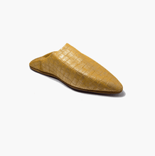 Load image into Gallery viewer, Handmade Gilded Grid-Weave Moroccan  Babouches
