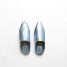 Carica l'immagine nel visualizzatore di Gallery, Pantofole artigianali da donna marocchine Belgha – Ballerine a punta in pelle
